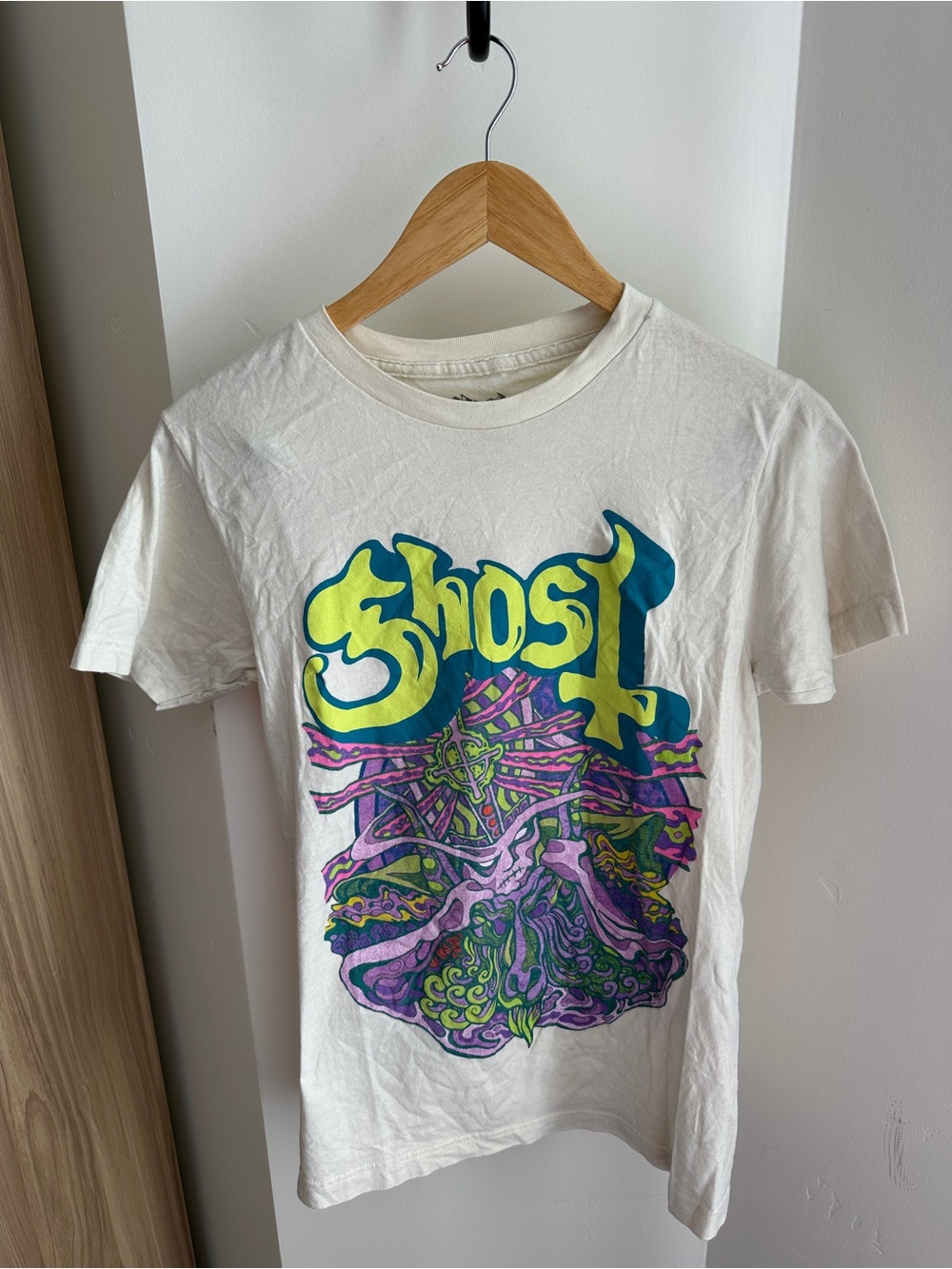 Ghost Pastel Papa Emeritus Boyfriend Fit Graphic Tee Juniors M White